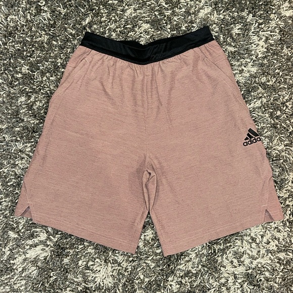 New ADIDAS Axis 22 8” Woven Training Shorts in Heather Rose - Picture 1 of 13